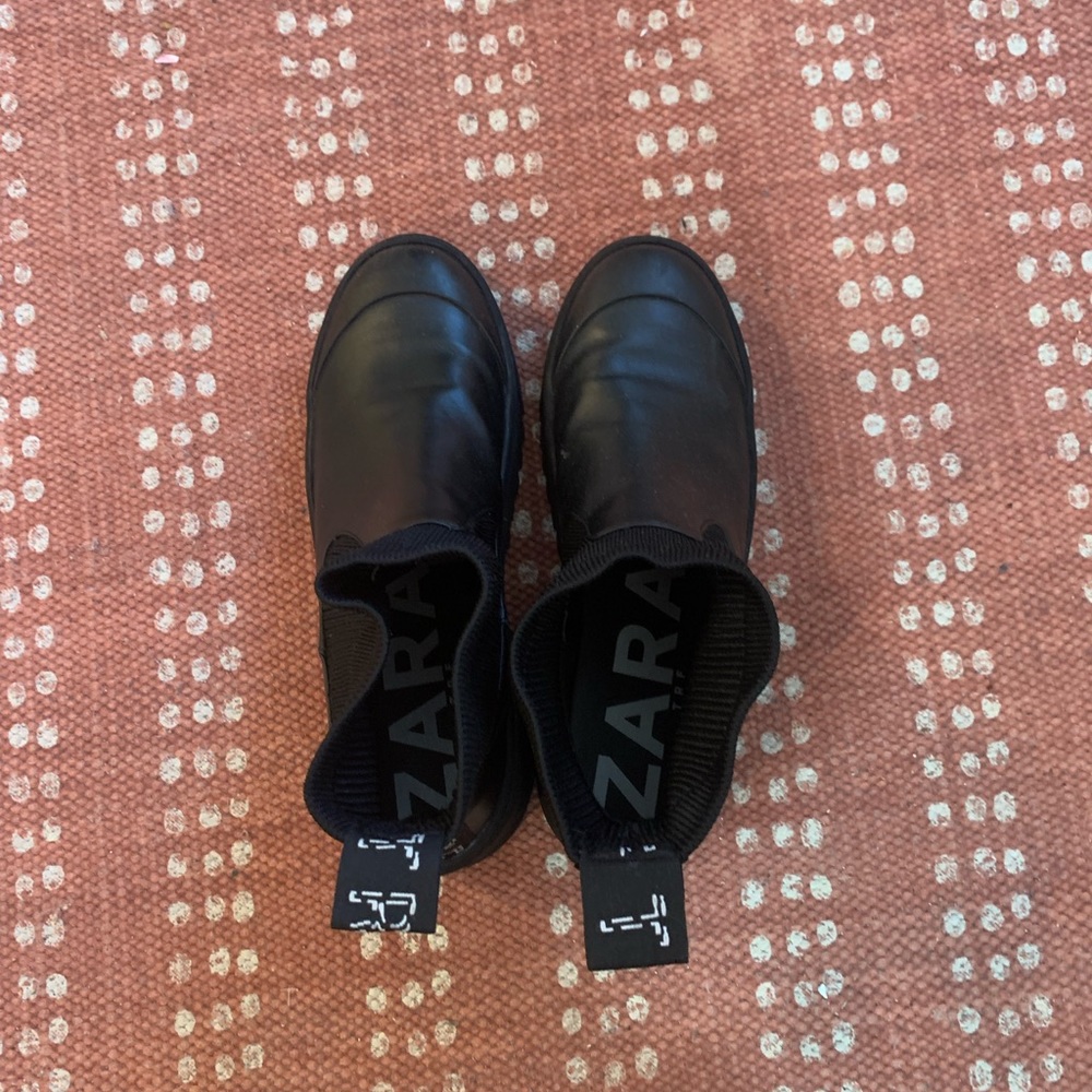 BARELY WORN! zara boots size 9.5 women’s